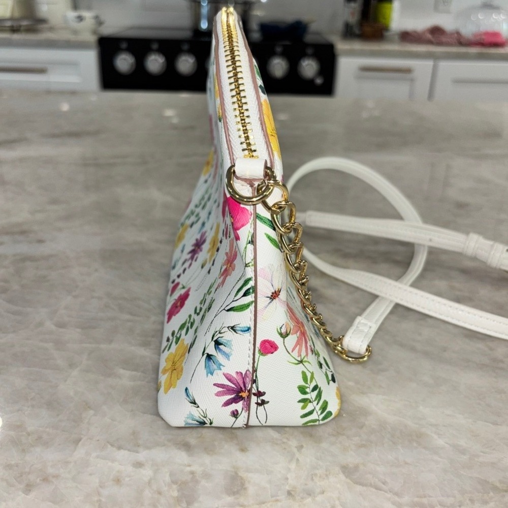 Nanette Lepore Floral Dome Crossbody Bag White‎ Saffiano Gold Chain Strap Purse - Picture 5 of 5